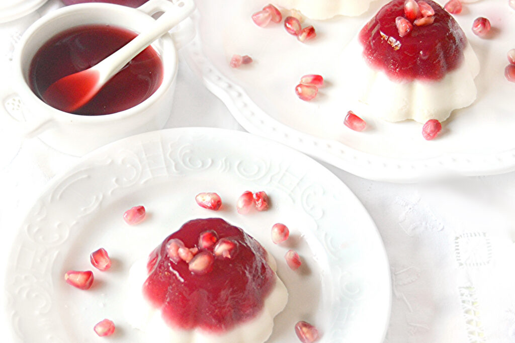 Panna cotta alla melagrana profumata all'Aceto Balsamico di Modena IGP