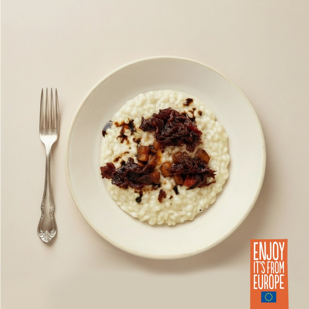 Risotto con cipolle caramellate, guanciale croccante e Aceto Balsamico di Modena IGP Invecchiato
