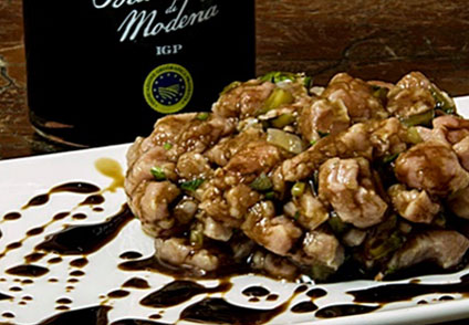 Tartare di scottona all'Aceto Balsamico di Modena IGP invecchiato