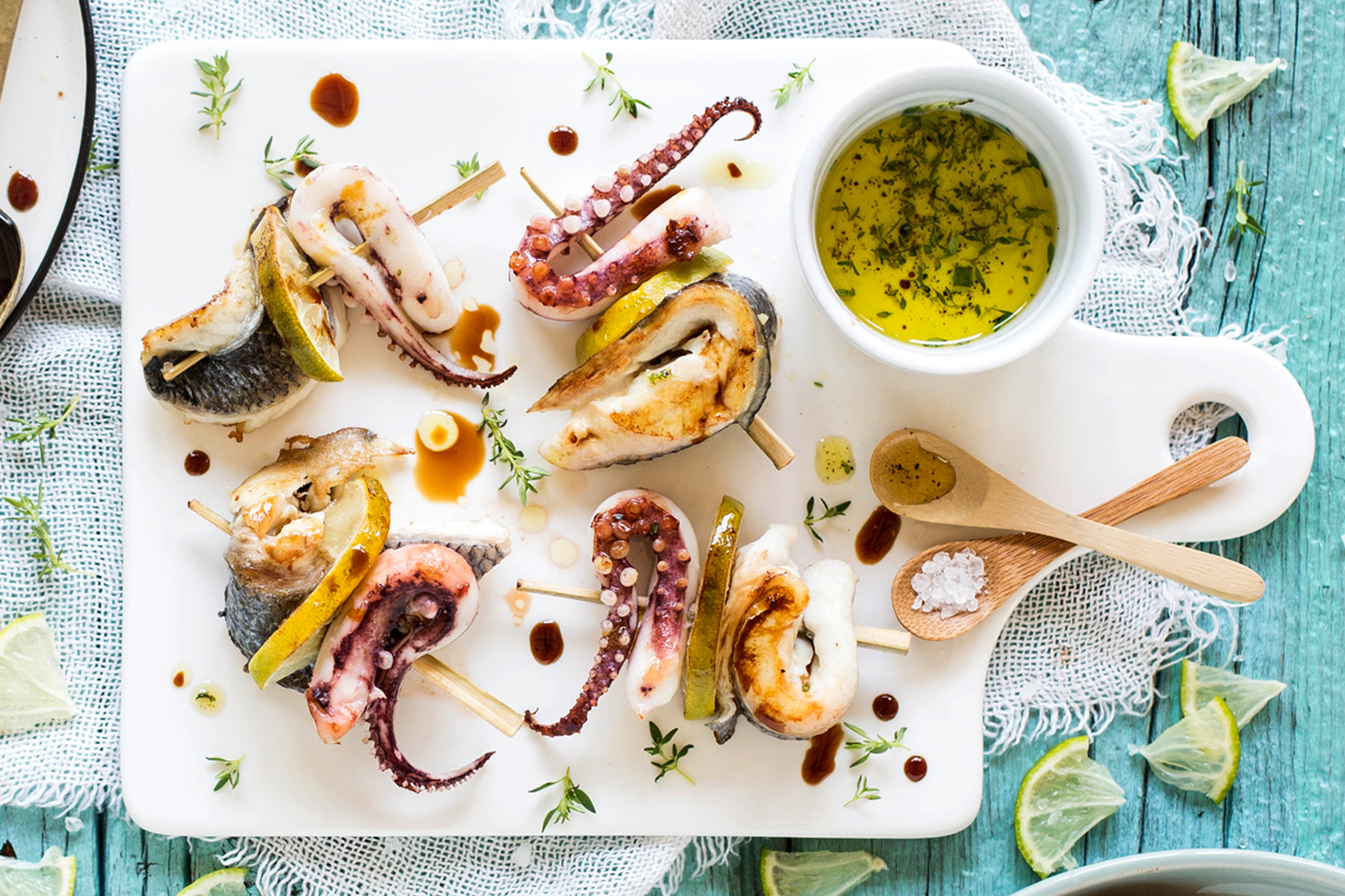 Spiedino di polpo, orata e lime